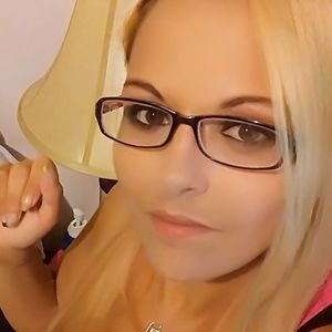 Meet your Posher, Brittney